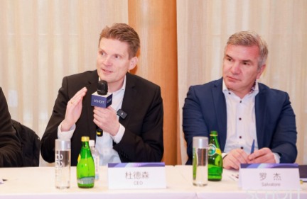 AR眼镜的60分时刻：当供应链突破60万片晶圆出货